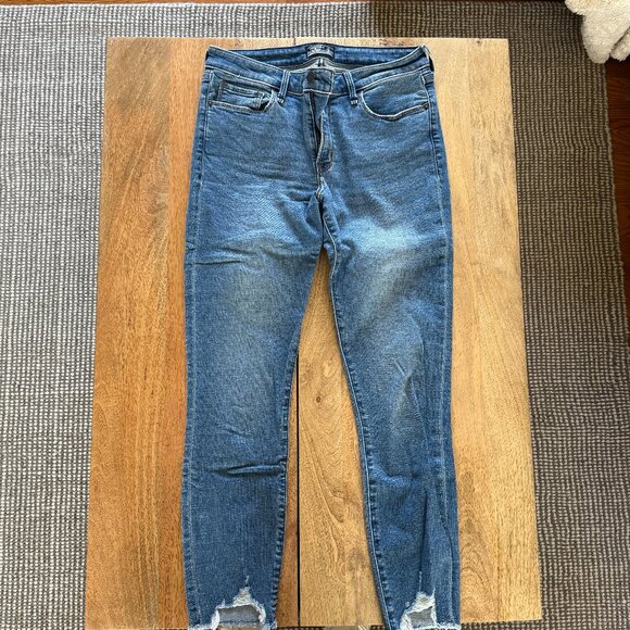 Abercrombie & Fitch Mid Rise Super Skinny Ankle Jean - Size 28 - Picture 1 of 3
